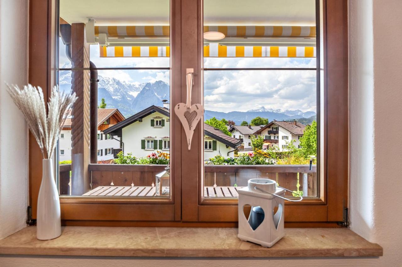 Alpblick Apartment Alpspitze การ์มิช-พาร์เทนเคียร์เชน ภายนอก รูปภาพ