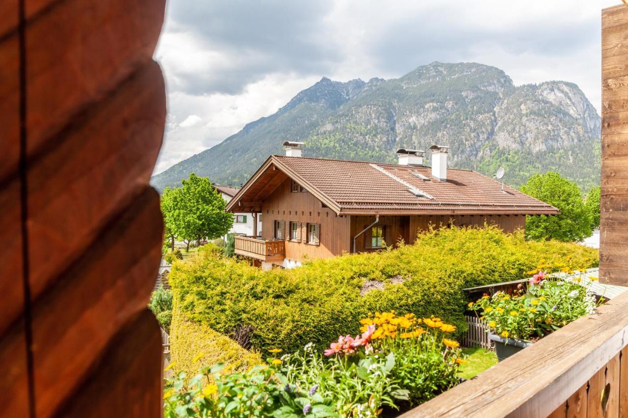 Alpblick Apartment Alpspitze การ์มิช-พาร์เทนเคียร์เชน ภายนอก รูปภาพ